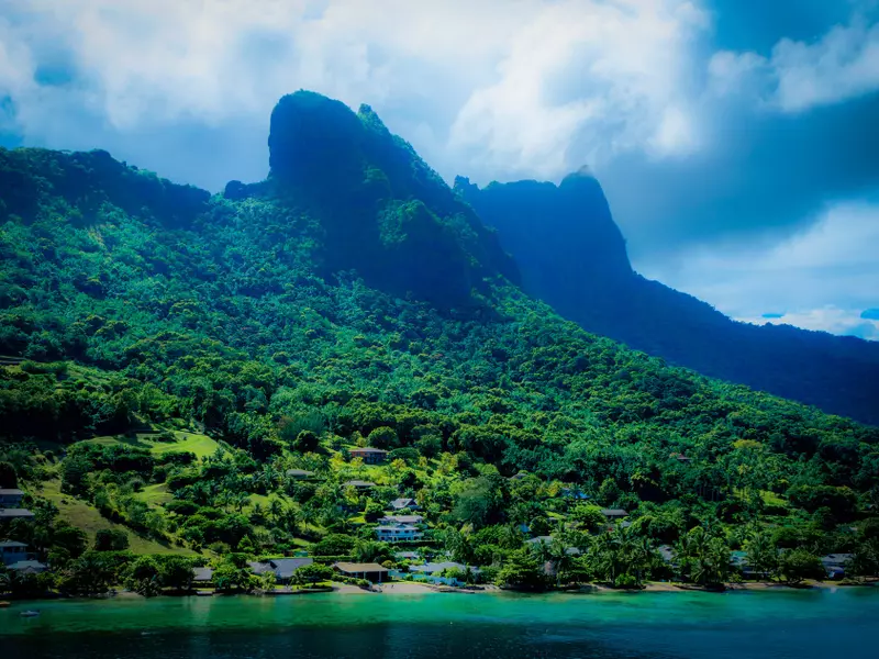 La Polynésie… Un monde à part, où chaque paysage semble…